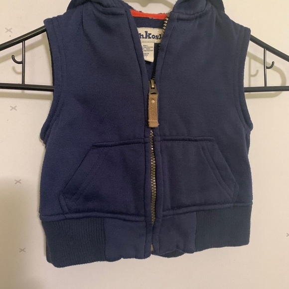 OshKosh Boy's Hooded Vest 2T Sleeveless - Picture 4 of 8